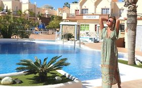 Yucca Park, Lovely, Quiet, 2 Bedroom, 70M2, Ocean Pool View!
